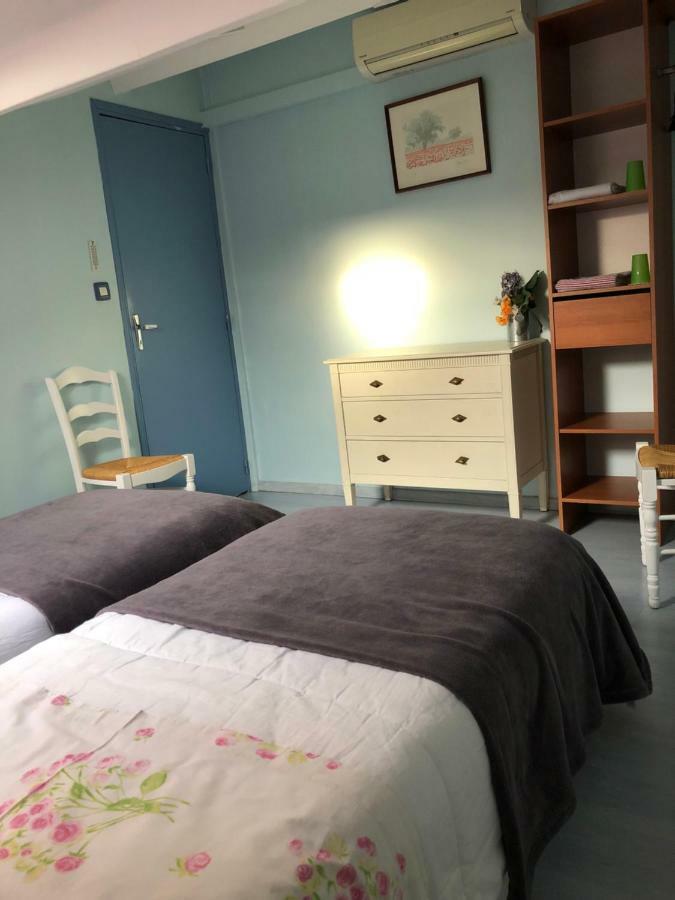 Les Lauriers Roses Hotel บูร์ก-เลส์-วาลองซ์ ภายนอก รูปภาพ